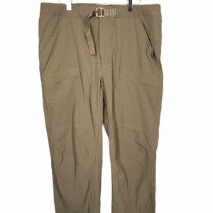 Free Soldier Men's Belted Pants Size 40 Solid Khaki Stretch Flat Front